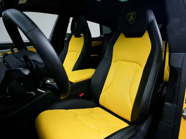 Lamborghini Urus — Фото автомобиля 12