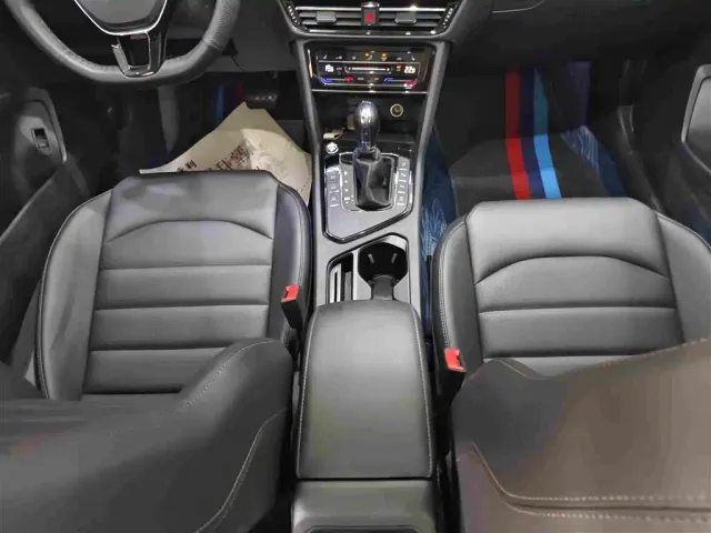 Volkswagen Tharu — Фото автомобиля 9