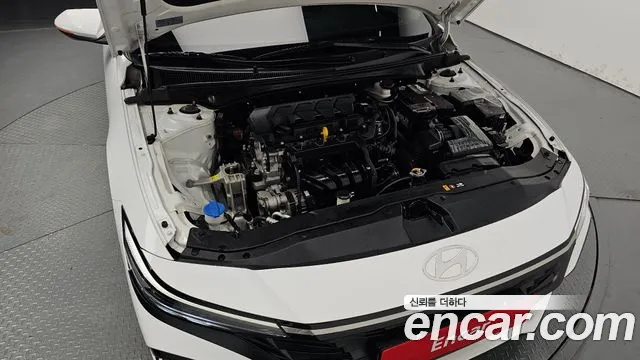 Hyundai Avante CN7 — Фото автомобиля 9