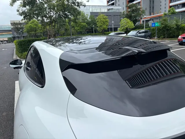 Xiaomi YU7 — Фото автомобиля 17