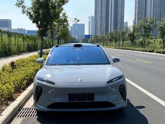 Nio ET5 Touring — Фото автомобиля 2
