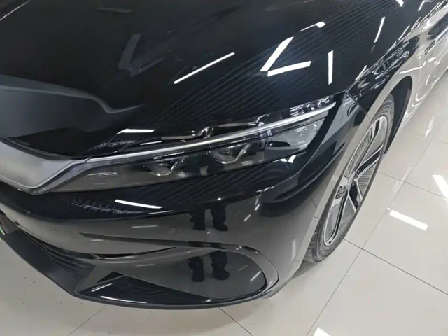 BYD Han — Фото автомобиля 23