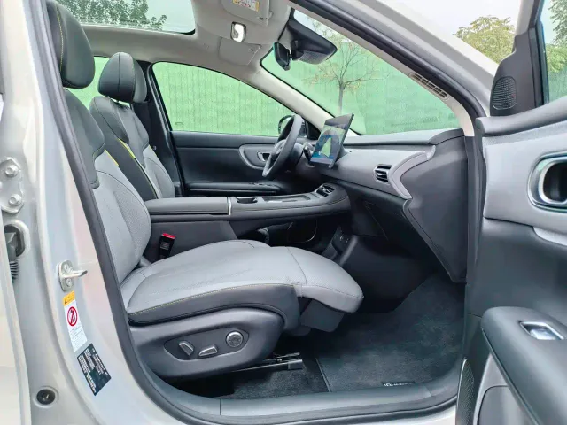 Changan Qiyuan Q05 — Фото автомобиля 18