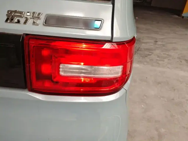 Wuling Hongguang Mini EV — Фото автомобиля 7