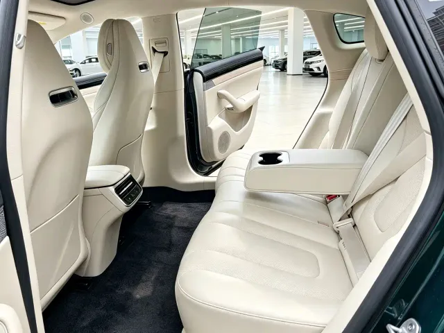 Luxeed S7 — Фото автомобиля 11