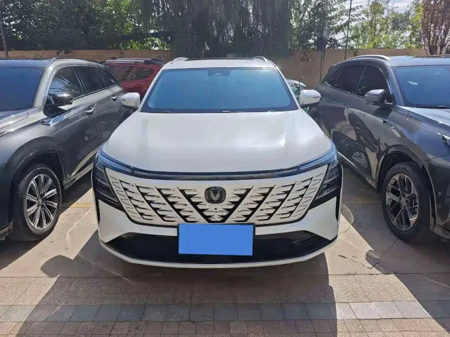 Changan CS75 Plus — Фото автомобиля 2