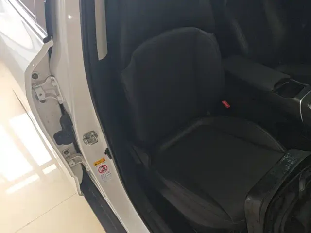 Changan Eado — Фото автомобиля 24