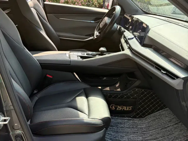 Changan CS75 Plus — Фото автомобиля 10