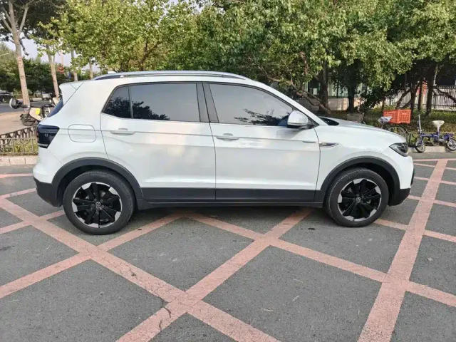 Volkswagen Tanying 2021 1.5L Automatic Smart Connect Edition — Фото автомобиля 8