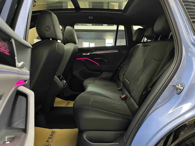 Volkswagen Tiguan L — Фото автомобиля 12