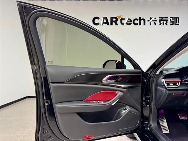 Hongqi H6 — Фото автомобиля 13
