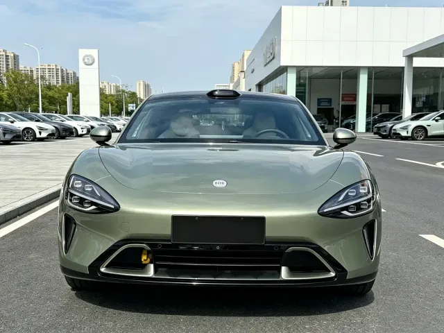 Xiaomi SU7 — Фото автомобиля 2