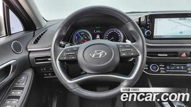 Hyundai Sonata — Фото автомобиля 14