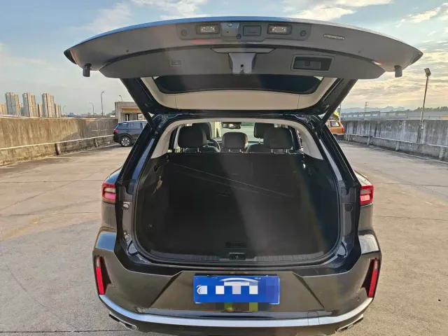 Exeed Exeed Lingyun 2023 400T 2WD Star Premium Edition — Фото автомобиля 6