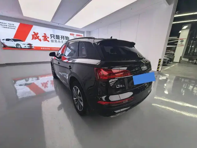 Audi Q5L — Фото автомобиля 6