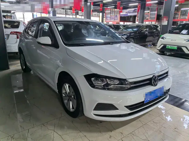 Volkswagen Polo — Фото автомобиля 3