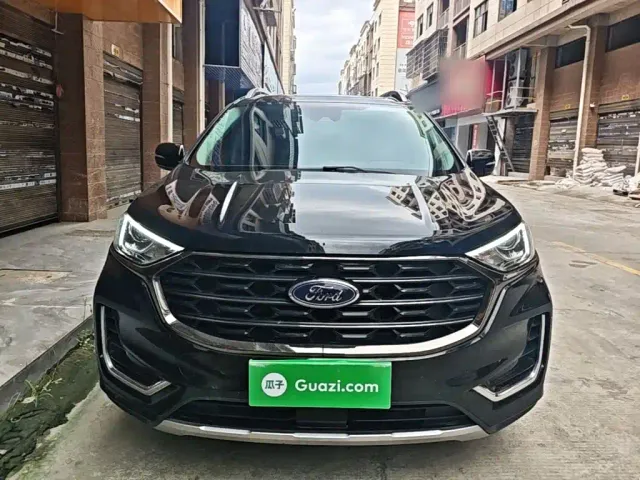 Ford Edge — Фото автомобиля 2