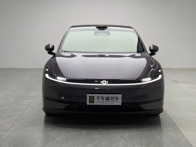 Changan Qiyuan A06 — Фото автомобиля 2