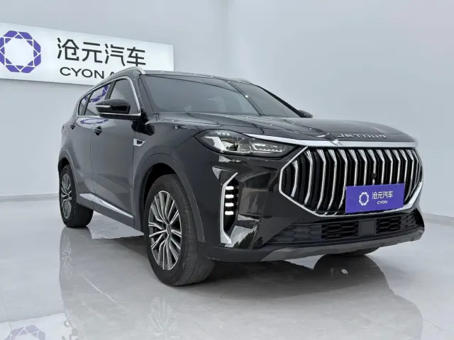 Jetour X70 Plus — Фото автомобиля 2