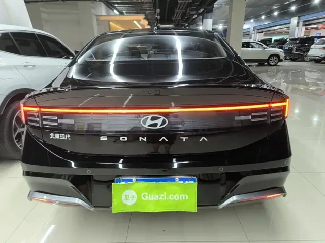 Hyundai Sonata — Фото автомобиля 5