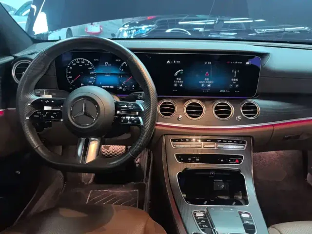 Mercedes-Benz E-Class — Фото автомобиля 11