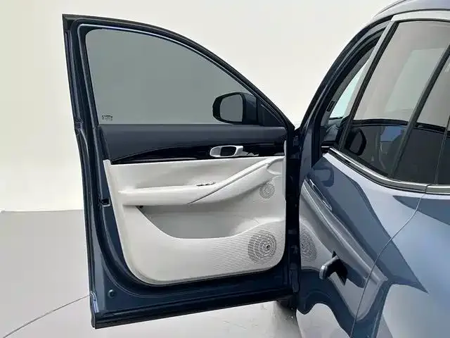 Geely Galaxy E5 — Фото автомобиля 13