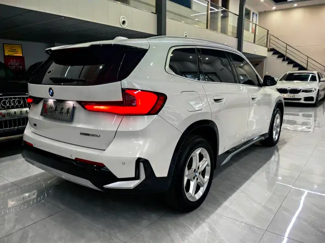 BMW X1 — Фото автомобиля 6