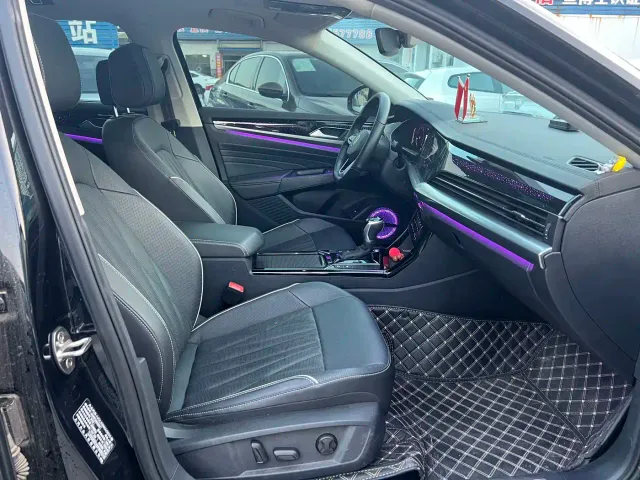 Volkswagen Passat — Фото автомобиля 7