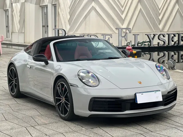Porsche 911 — Фото автомобиля 3