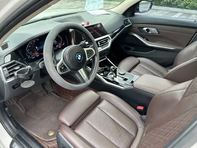 BMW 3 Series — Фото автомобиля 9