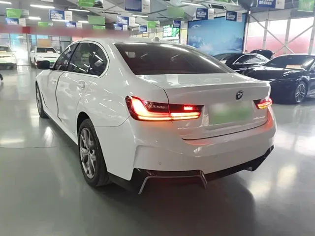 BMW i3 — Фото автомобиля 4