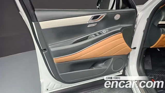 Genesis GV80 2.5T Бензин AWD — Фото автомобиля 22