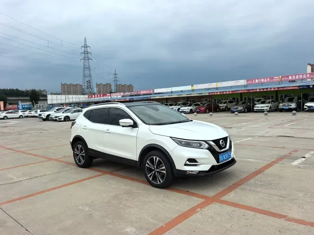 Nissan Qashqai — Фото автомобиля 3