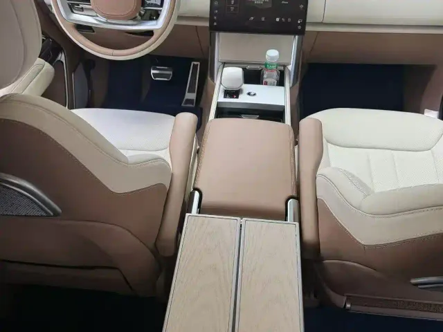 Land Rover Range Rover — Фото автомобиля 4