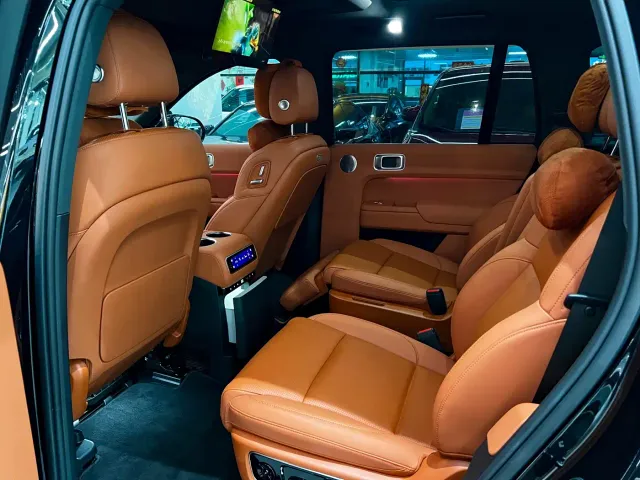 Li Auto L9 — Фото автомобиля 13