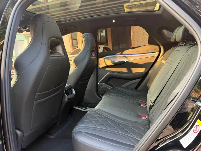 BYD Sealion 07 EV — Фото автомобиля 6