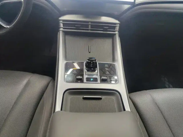 BYD Seal 07 DM-i — Фото автомобиля 16