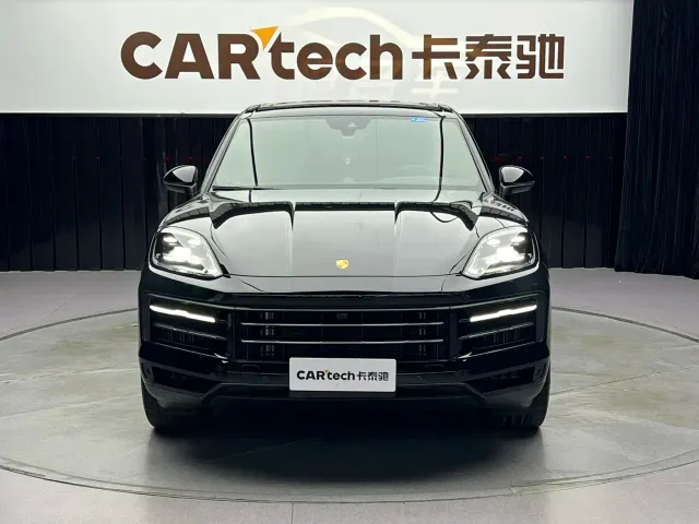 Porsche Cayenne — Фото автомобиля 2