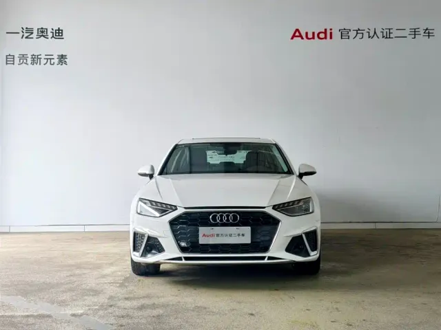 Audi A4L — Фото автомобиля 14