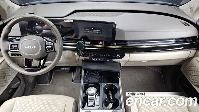 Kia Carnival Generation 4 — Фото автомобиля 7