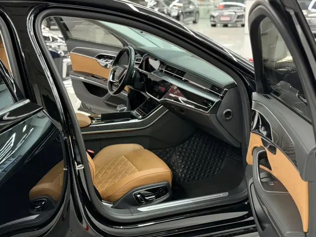 Audi A8 — Фото автомобиля 8