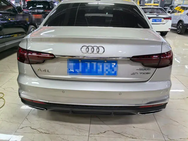 Audi A4L — Фото автомобиля 5