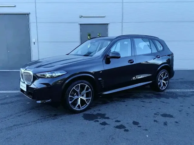 Фотография автомобиля — BMW X5