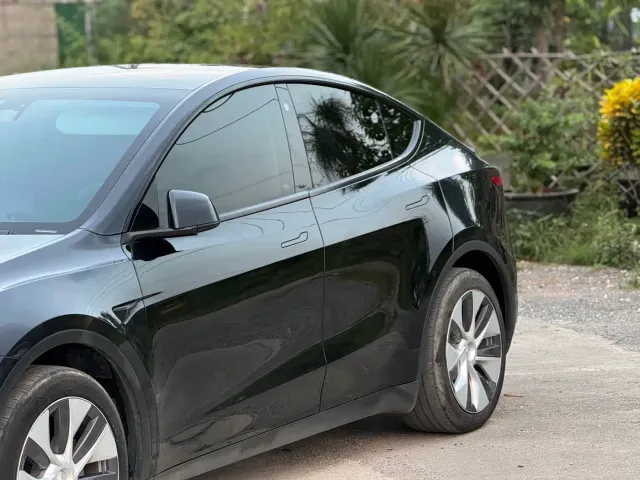 Tesla Model Y 2022 Facelift Rear-Wheel Drive Version — Фото автомобиля 16