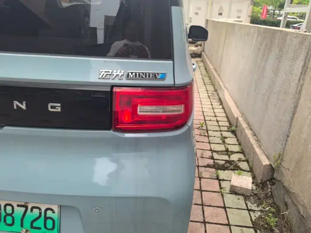 Wuling Hongguang Mini EV — Фото автомобиля 7