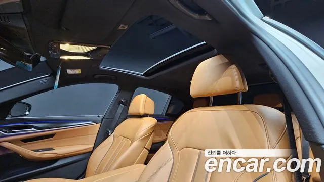 BMW 5-Series — Фото автомобиля 16