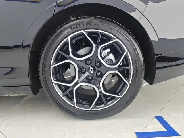 Changan Qiyuan A07 — Фото автомобиля 6