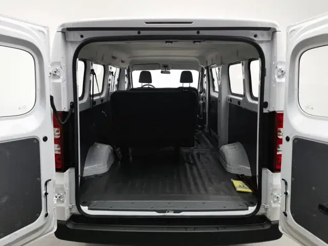 Wuling Yangguang — Фото автомобиля 16