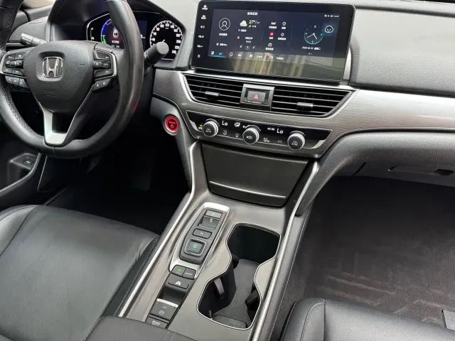 Honda Accord — Фото автомобиля 7