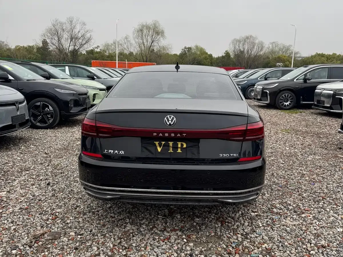 Volkswagen Passat 2023 330TSI Starlight Elite Edition — Фото автомобиля 9